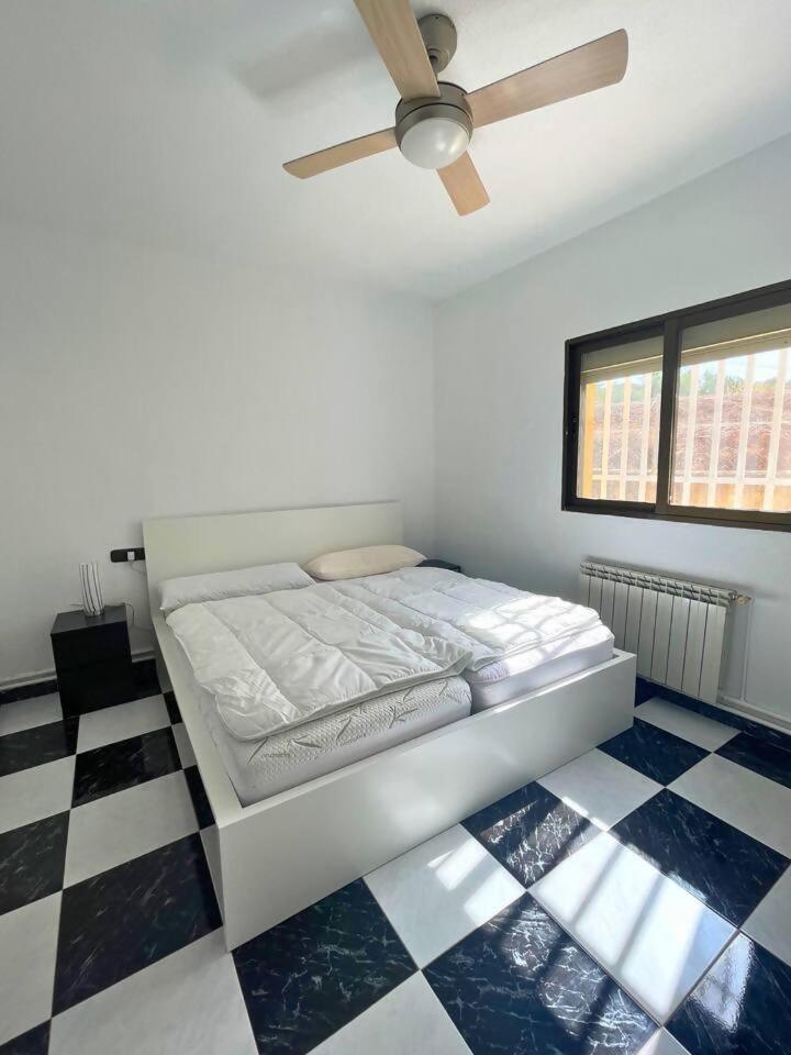 Casa Con Jardin En Ogijares Βίλα Εξωτερικό φωτογραφία