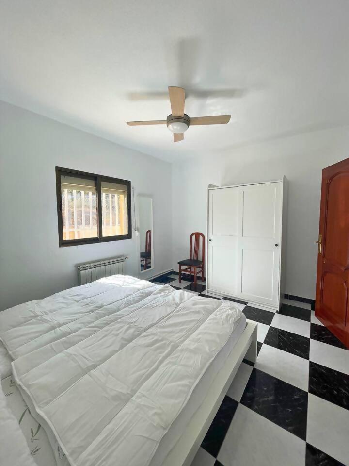 Casa Con Jardin En Ogijares Βίλα Εξωτερικό φωτογραφία