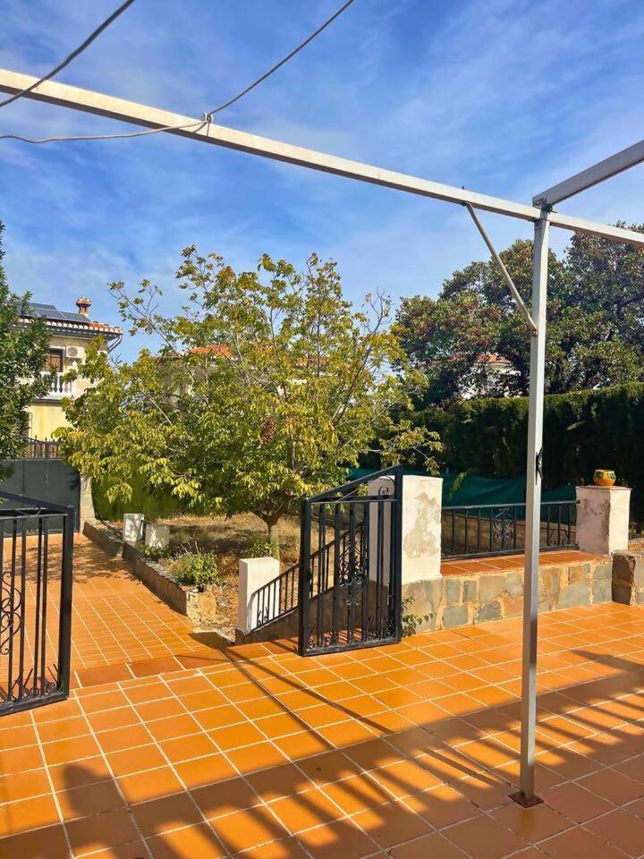 Casa Con Jardin En Ogijares Βίλα Εξωτερικό φωτογραφία